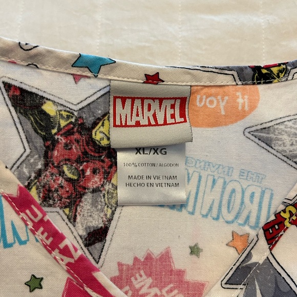 Marvel V-Neck Scrub Top, Thor, Spiderman, Hulk, Captain America Size XL - Picture 3 of 14